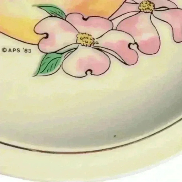 Vintage 1983 Georgia Peach Souvenir State Collector’s Plate APS Japan w/ Hanger - Picture 3 of 5